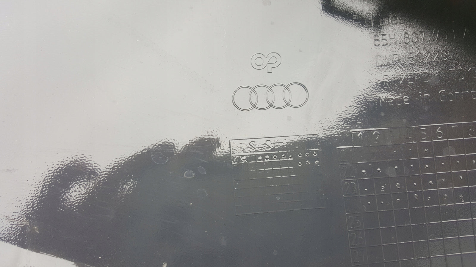 AUDI Q6 E-TRON SPOILER DOKŁADKA ZDERZAKA PRZÓD 85H807733A