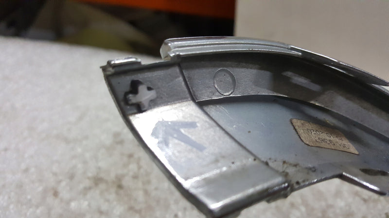 Listwa chrom zderzaka lewy przód VW T-ROC 2GA853711B demontaż