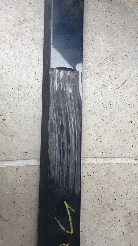Listwa drzwi lewy przód AUDI S6 RS6 4F0 2004-11r