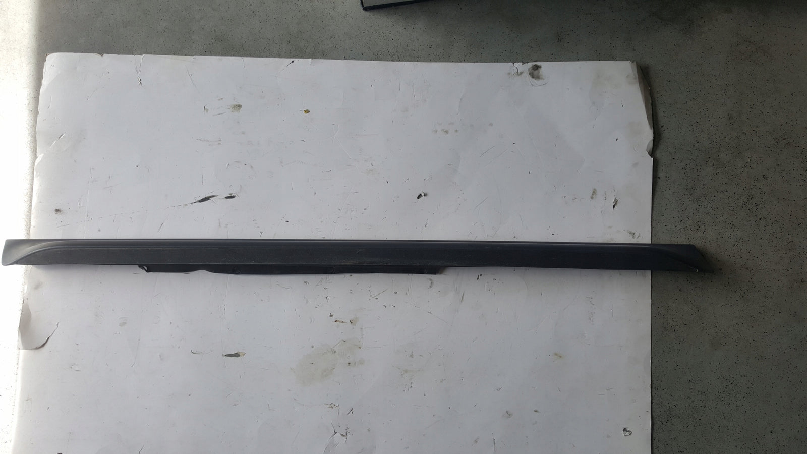 DOLNA LISTWA DRZWI PRAWA AUDI A6 C5 LIFT DEMONTAZ