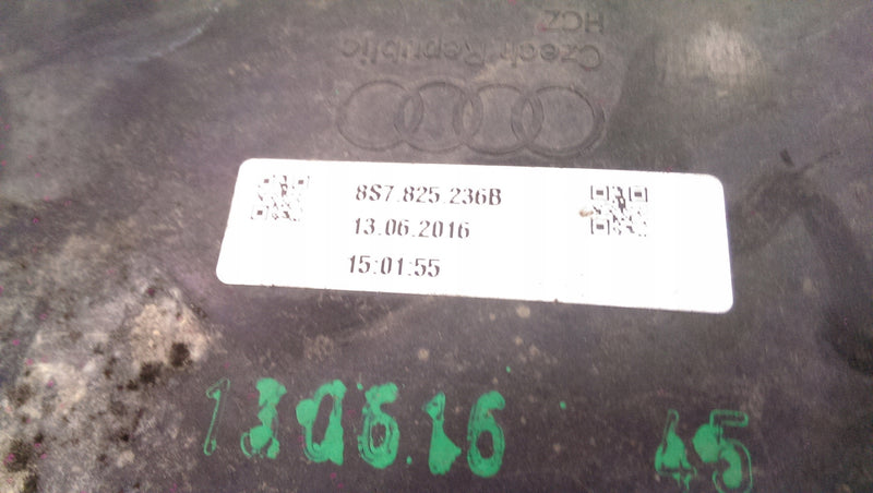 Podłoga osłona silnika AUDI TT 8S7825236B DEMONTAŻ