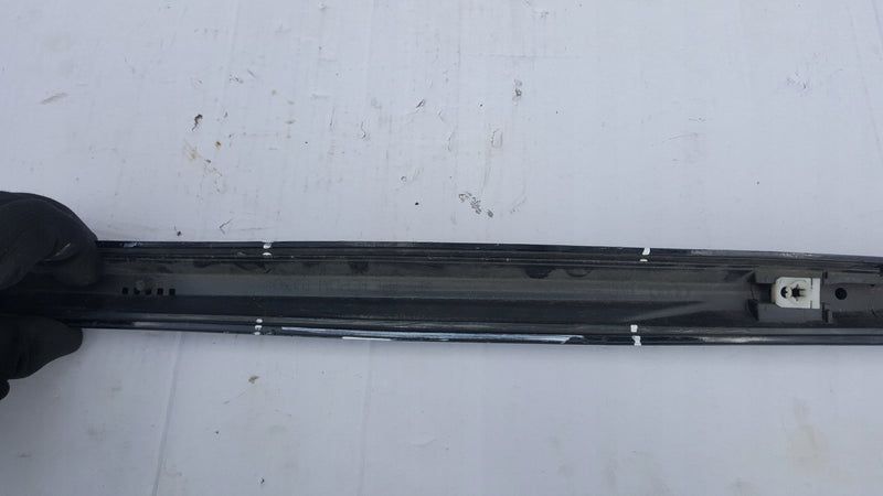 Listwa progowa prawa AUDI A4 B9 S-LINE 8W0853931A