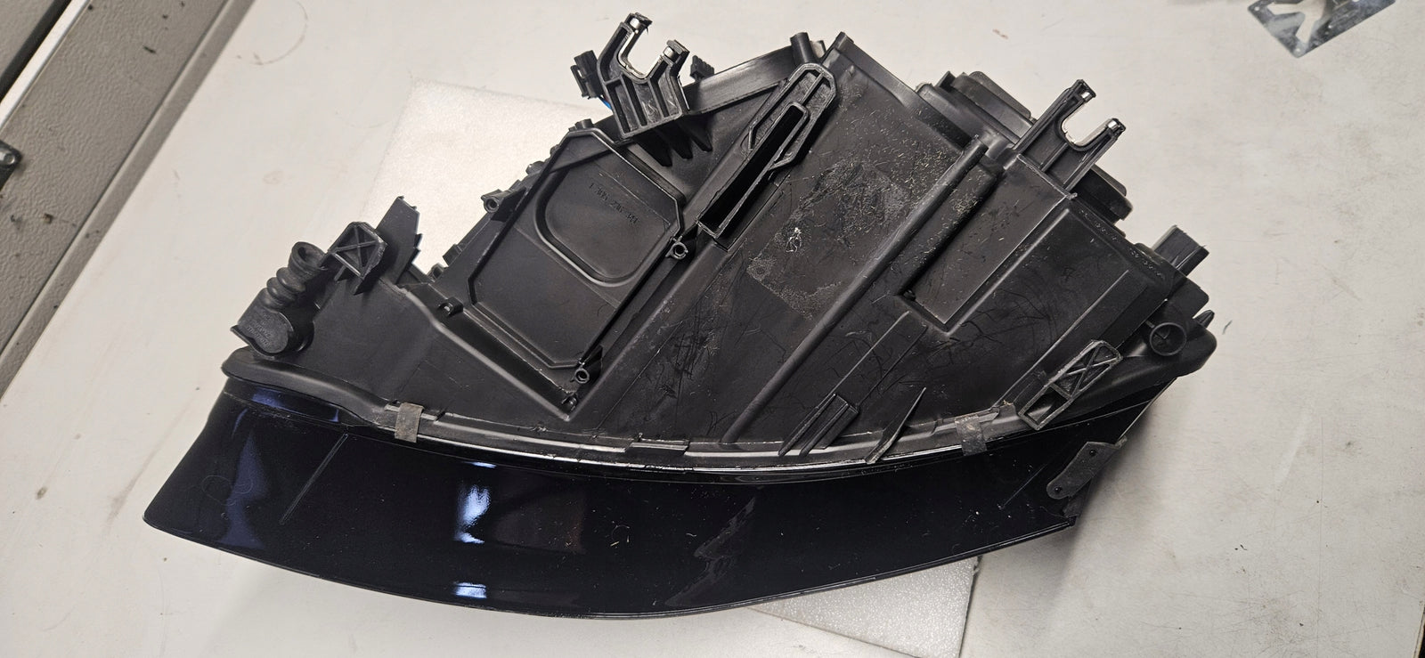 8K0941004C IDEAŁ! Pr nie skrętny bi xenon LED Audi A4 S4 RS4 przed liftem