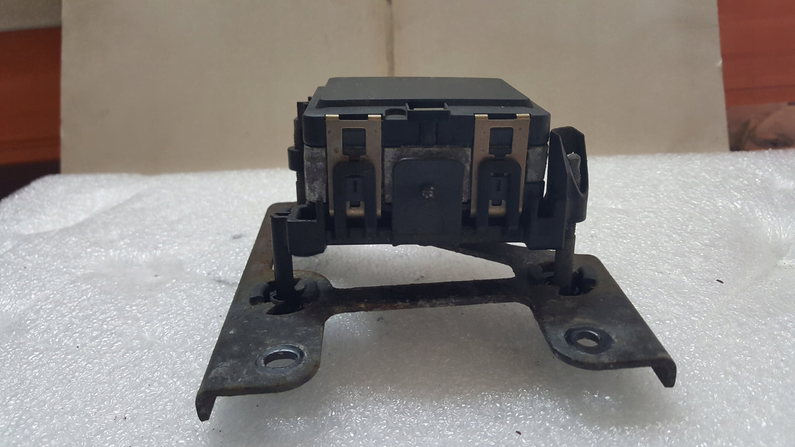 Radar sensor distronic VW AUDI SEAT SKODA 5Q0907561D 5Q0907461 demontaż