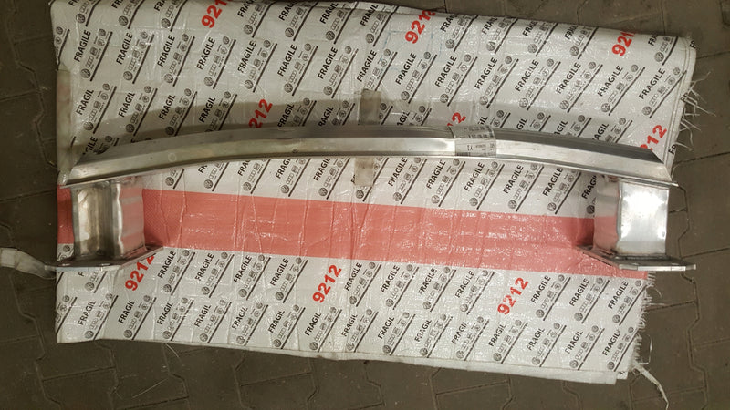 BELKA ZDERZAKA TYŁ WZMOCNIENIE AUDI E-TRON 4KE 4KE807309D 4KE807669A