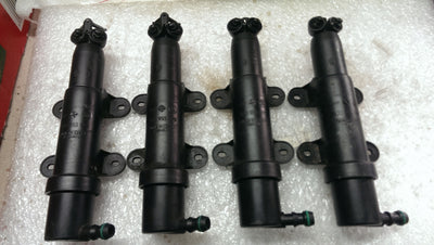 LE spryskiwacz reflektora SKODA SUPERB 2 3U0955979