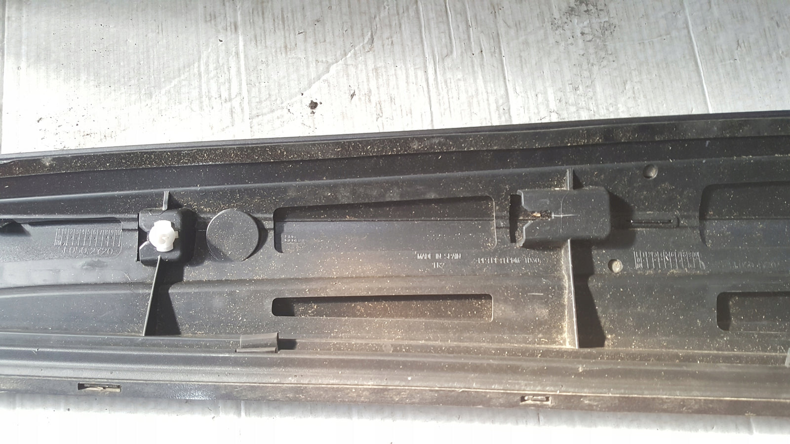 Listwa drzwi prawy przód SEAT CUPRA FORMENTOR 5FF854940B demontaż