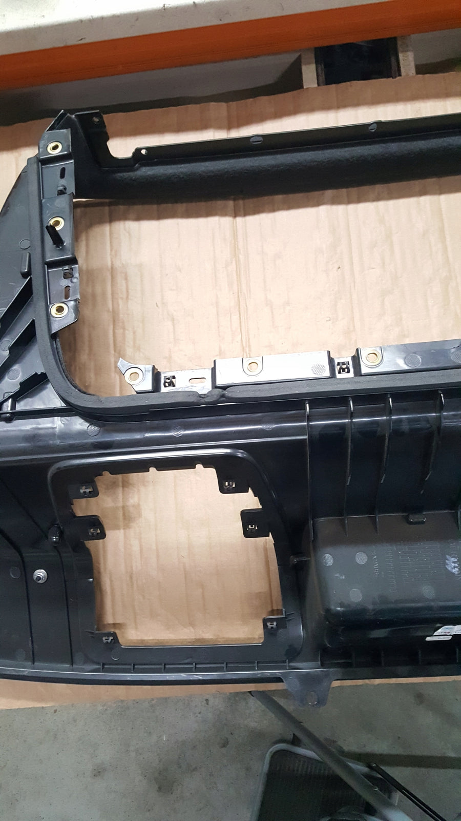 Osłona wykończeniowa bagażnika AUDI R8 4S7863369B 4S0863369 IDEAŁ