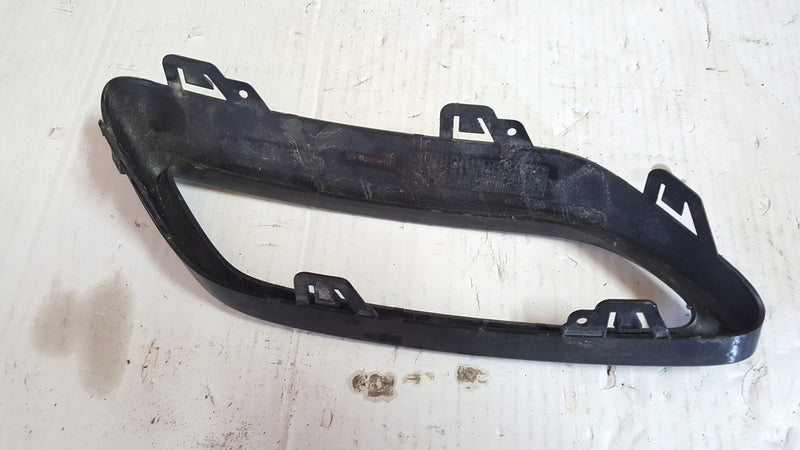 Atrapy ramki wydechu LE+PR AUDI A3 8Y4807833/834