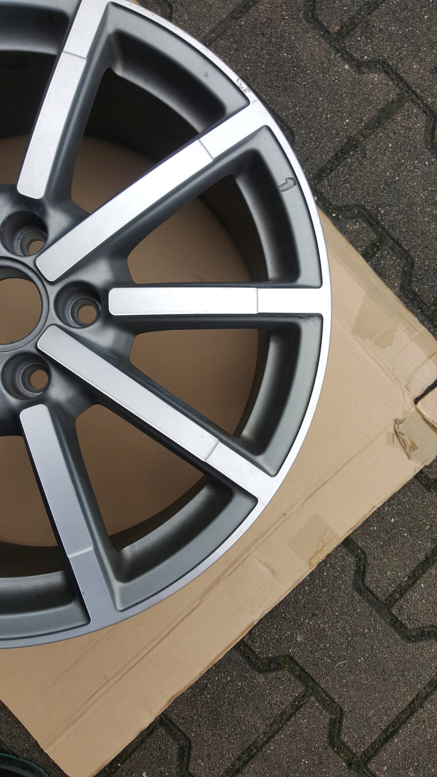 Felga Audi A3 S3 R18 7.5J ET51 5x112 8V0601025AL 8V0601025AM