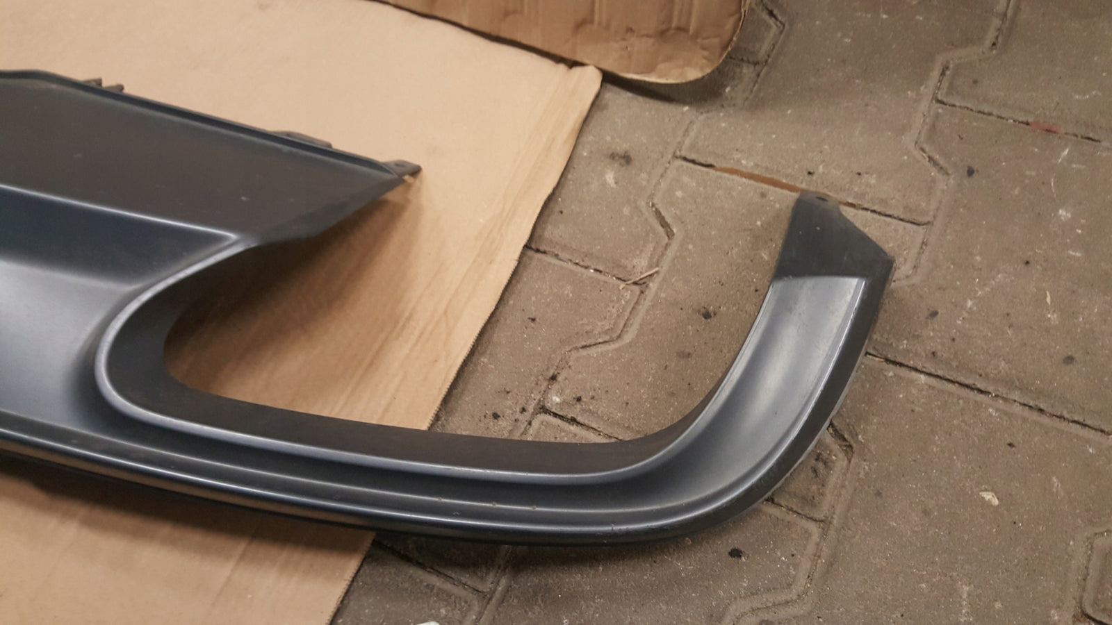 AUDI A4 B9 LIFT 24r SPOILER DOKŁADKA ZDERZAKA TYLNEGO TYŁ S-LINE 8W0807521R