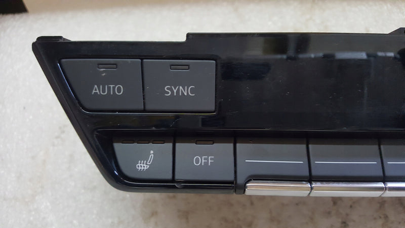 Panel klimatyzacji AUDI A3 8Y0820043A demontaż