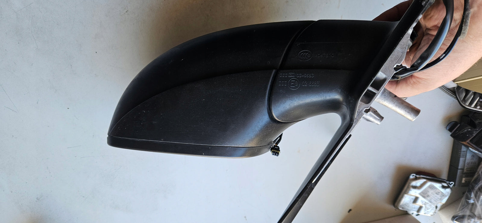 Pr Lusterko Vw MULTIVAN 7L1857502Q el. Składane Antena sygn pasa ogrzewane