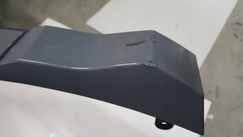 Listwa błotnika prawy tył AUDI Q4 E-TRON 89A853818E demontaż