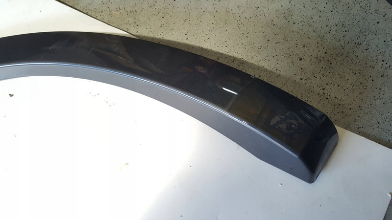 Listwa błotnika prawy tył AUDI Q5 80A853818A demontaż