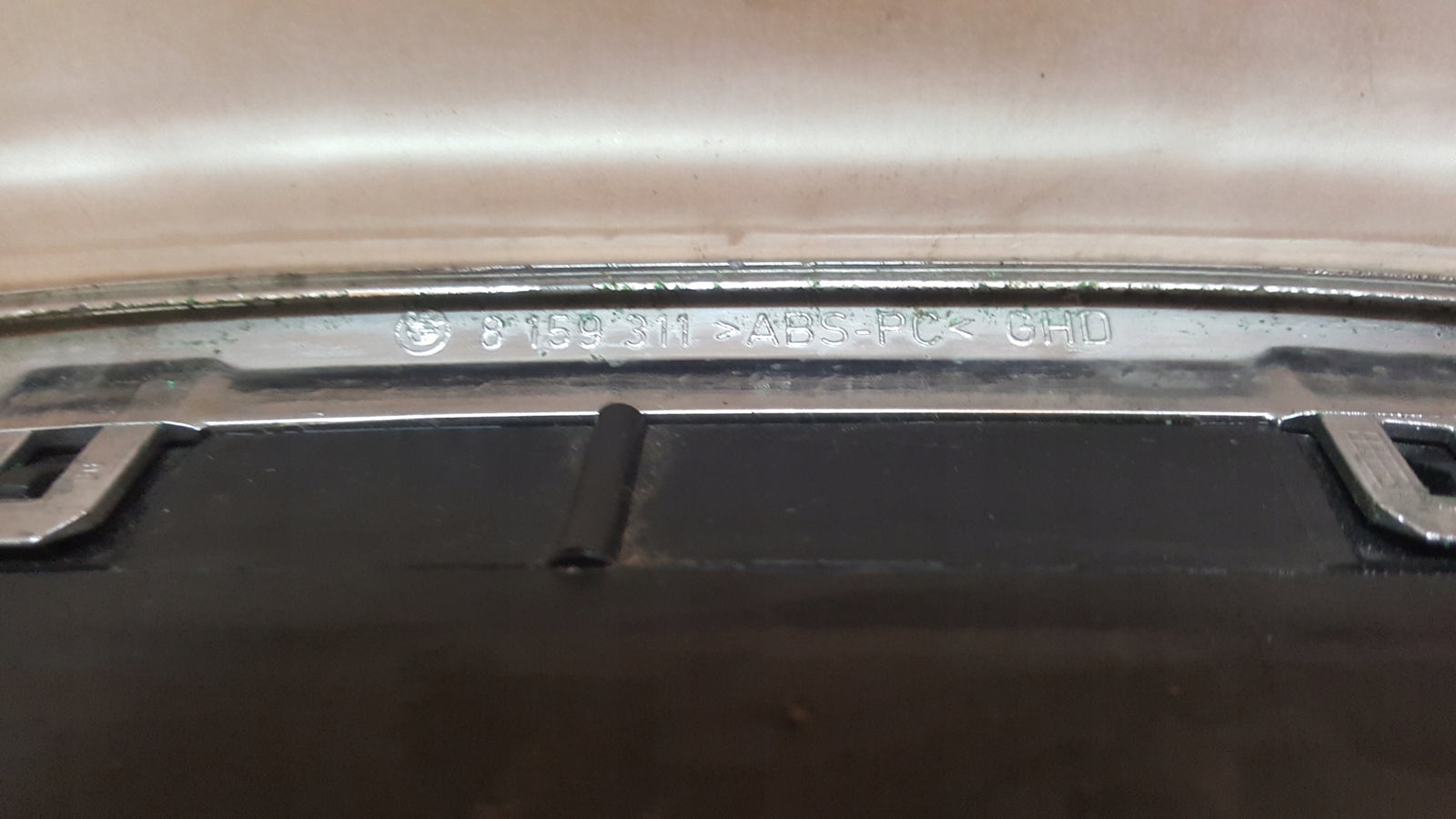 BMW E39 NERKA GRILL ATRAPA LEWA 8159311