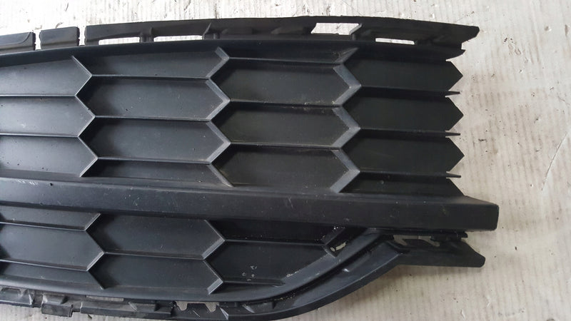 Kratka zderzaka lewy przód SKODA KAROQ 57A807367