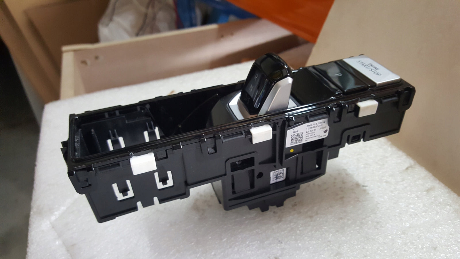 Przełącznik wybierak biegów VW GOLF 8 5H0713059Q