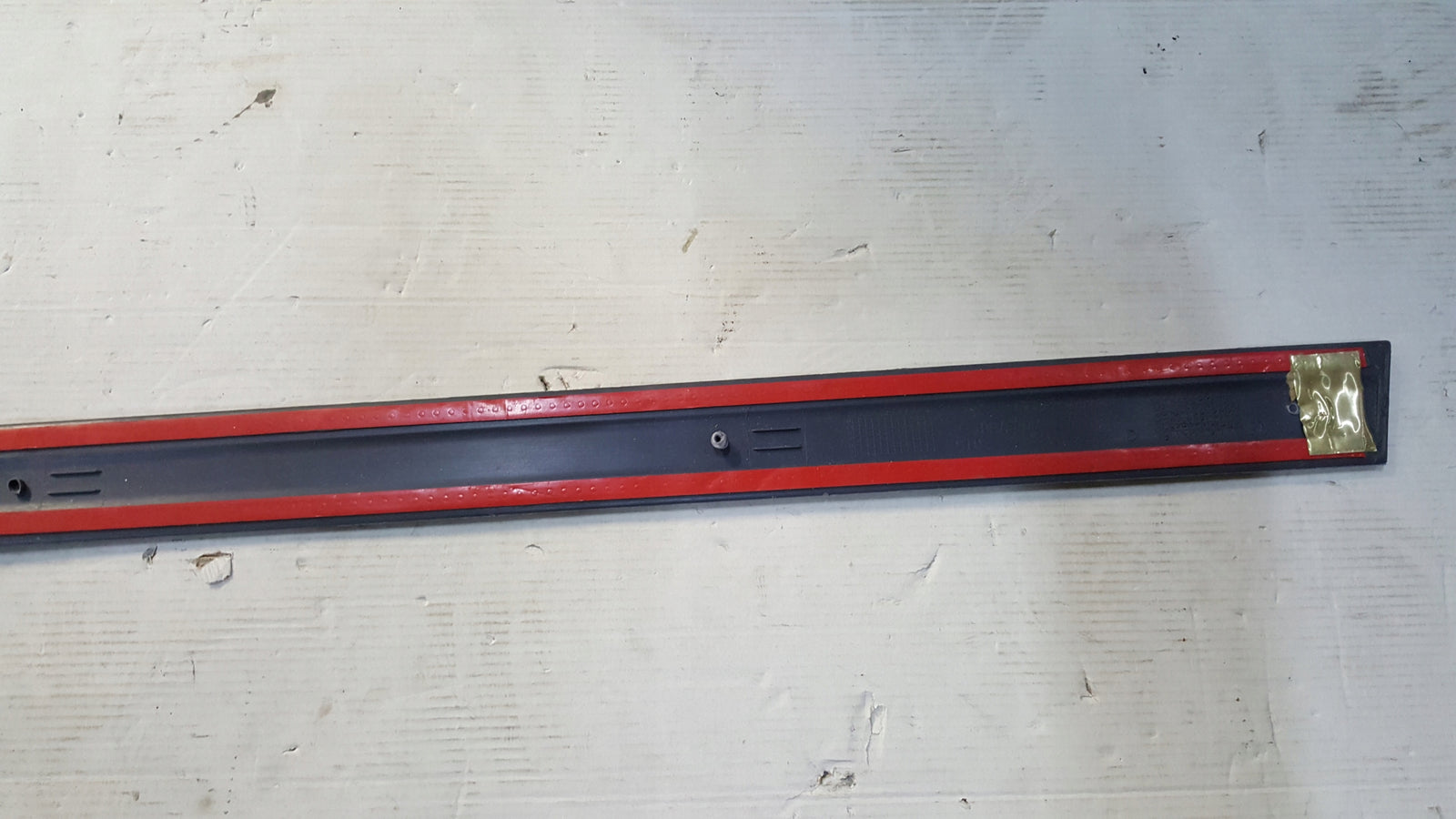 Listwa drzwi prawych AUDI A3 8P3853954D ORYGINAŁ NOWA