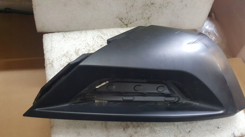SEAT ATECA LIFT 575 2020>-PRAWY NAROŻNIK ZDERZAKA PRZÓD 575807517 ORYGINAŁ