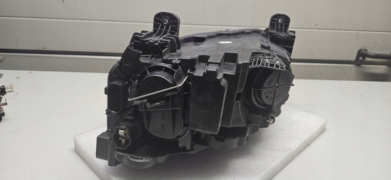 Pr reflektor AUDI Q2 81A941004 2020r IDEAŁ