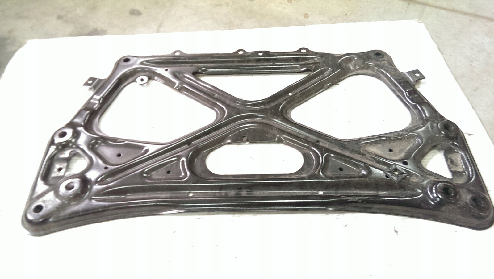 Wspornik zawieszenia AUDI 4H0399345P demontaż