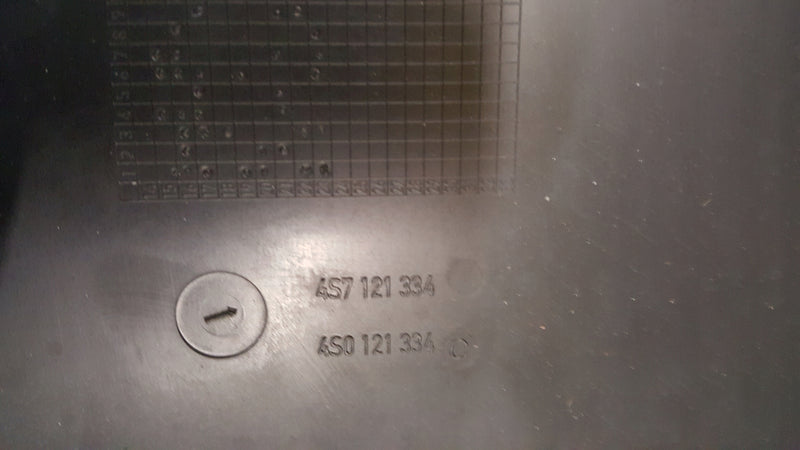 KIEROWNICA POWIETRZA WLOT PRAWY TYŁ AUDI R8 4S 5.2 FSI 16- 4S7121334