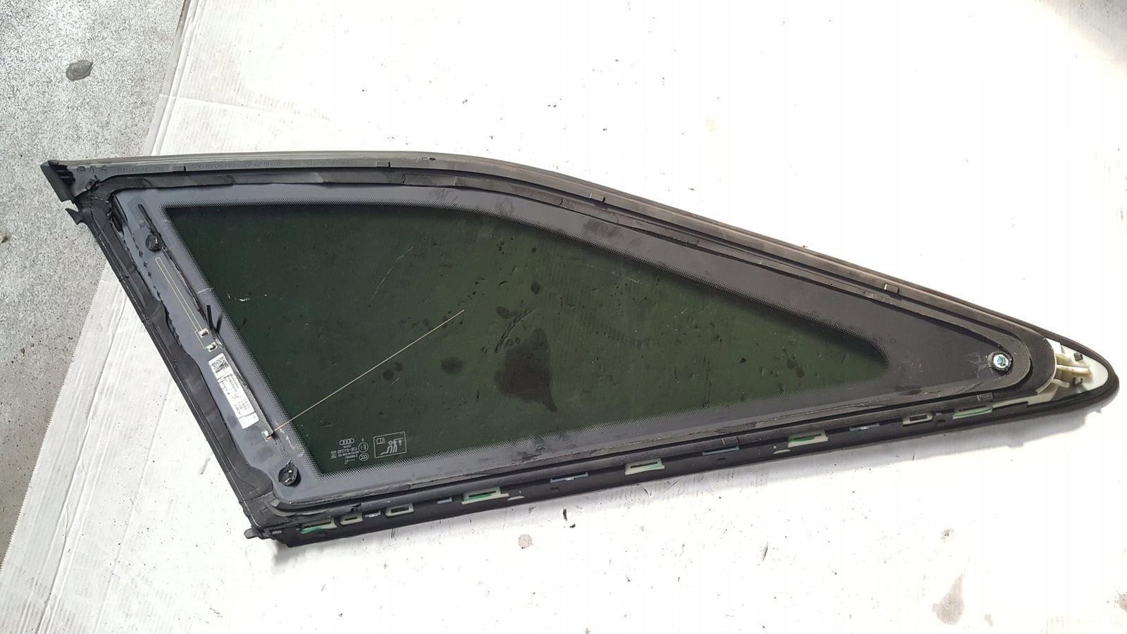 Szyba prawy tył AUDI A6 RS6 kombi 4K9845298E