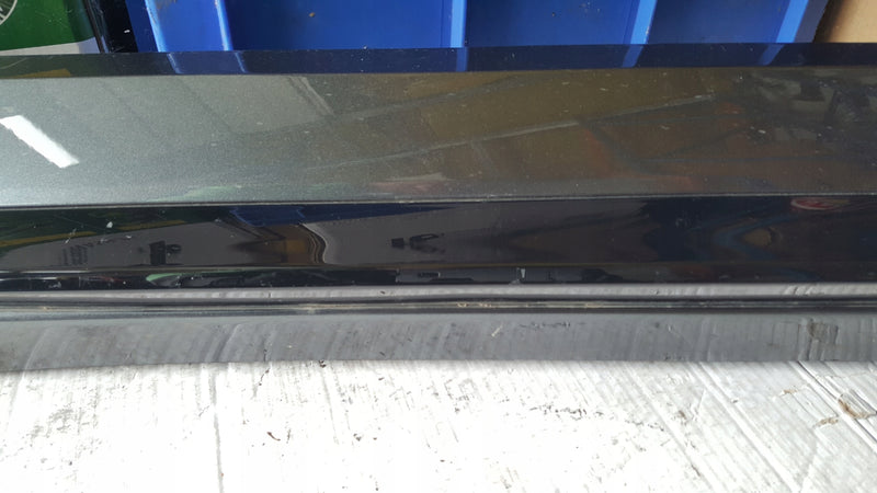 Listwa drzwi lewy przód AUDI Q3 II 83A853959A/B demontaż