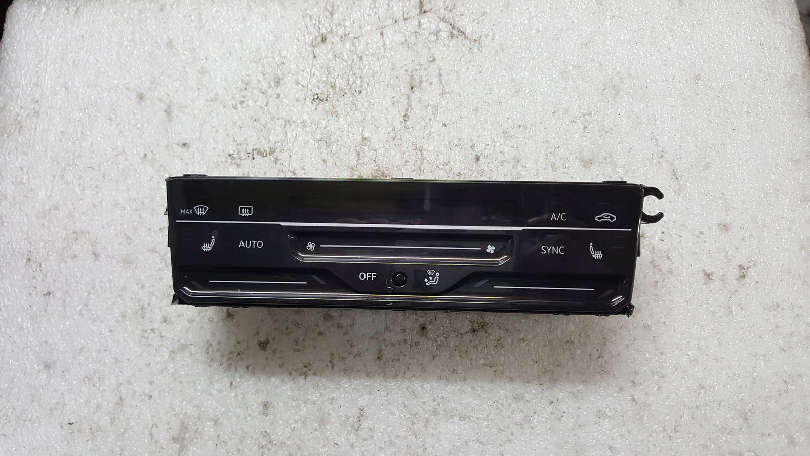 PRZELACZNIK PANEL KLIMATYZACJI KLIMY NAWIEWU VW POLO IV TAIGO 2GN907044A