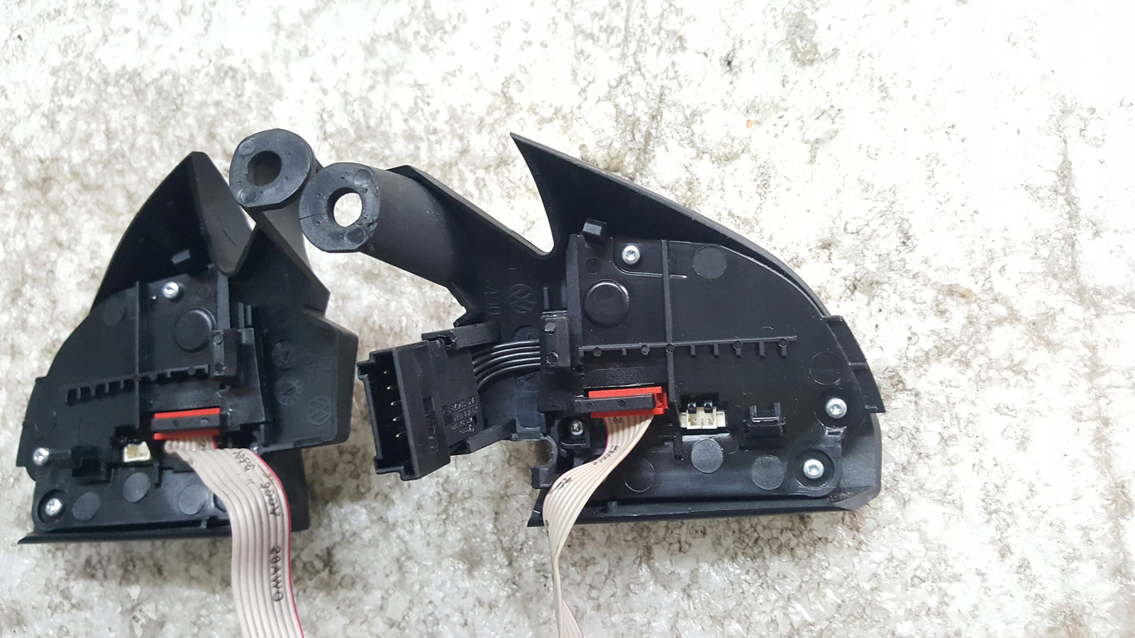 PRZEŁĄCZNIKI GUZIKI PRZYCISKI KIEROWNICY 3C8959537D 3C8959538G VW PASSAT CC