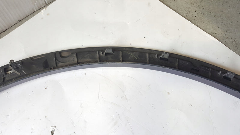 Listwa błotnika prawy tył AUDI Q5 80A853818A demontaż