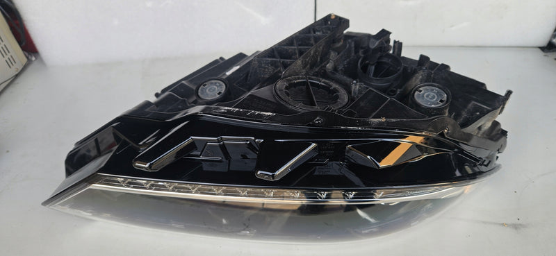 Pr LED Vw Passat B8 3G1941036L 2018r IDEAŁ!