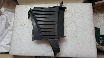 Kierownica powietrza lewy przód AUDI A4 (B9) 8W0121763L 8W0121763G demontaż