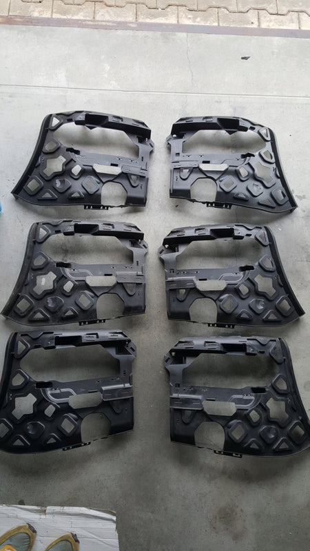 Ślizgi zderzaka przedniego VW CADDY 2K5807723 2K5807724 demontaż