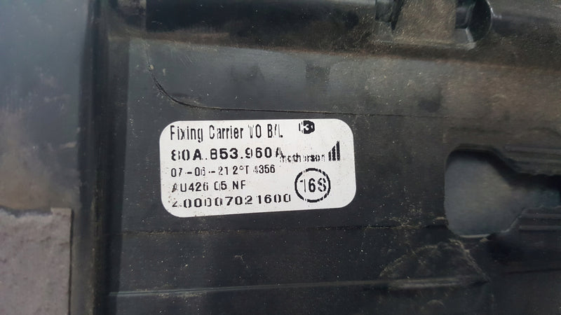 Listwa drzwi prawy przód AUDI Q5 80A853960A demontaż