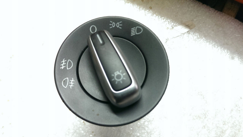 Włącznik świateł VW SEAT SKODA 1S0941531C demontaż
