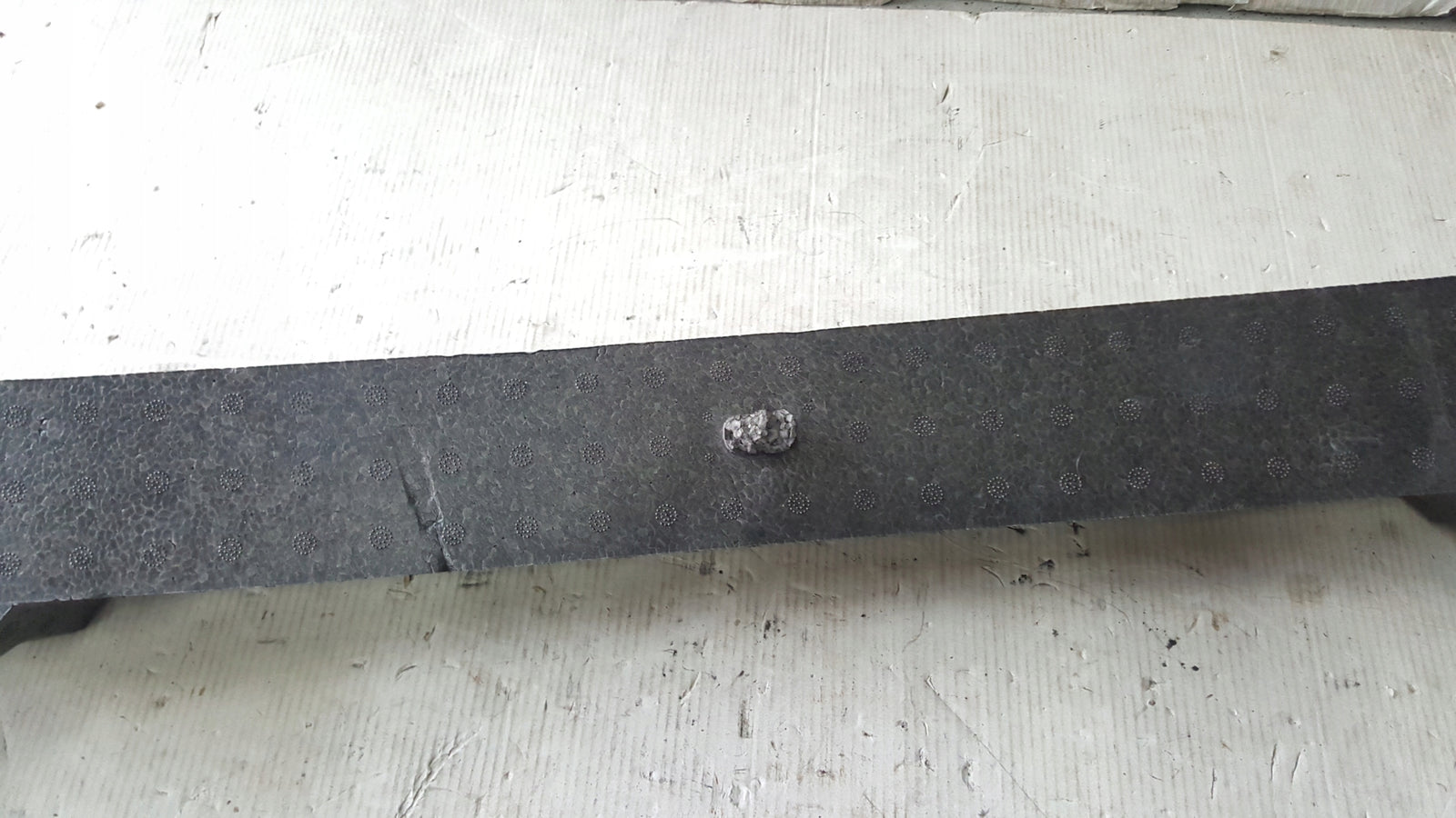 Absorber zderzaka przód VW CADDY 2K7807248A