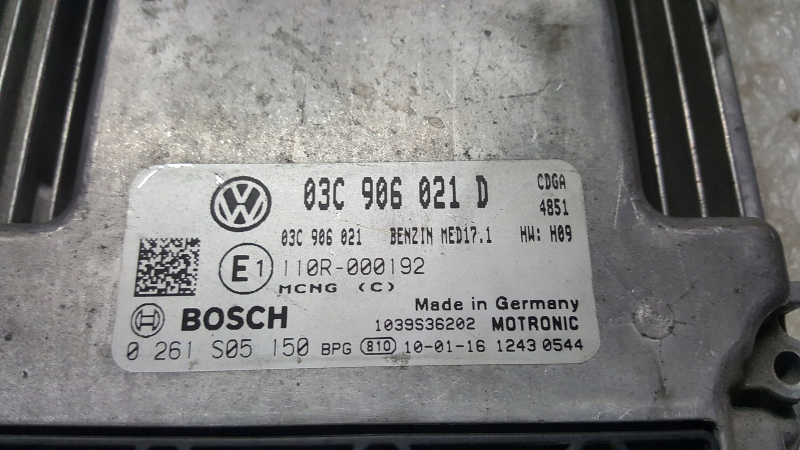 Komputer sterownik silnika VW TOURAN 1.4 TSI 03C906021D demontaż