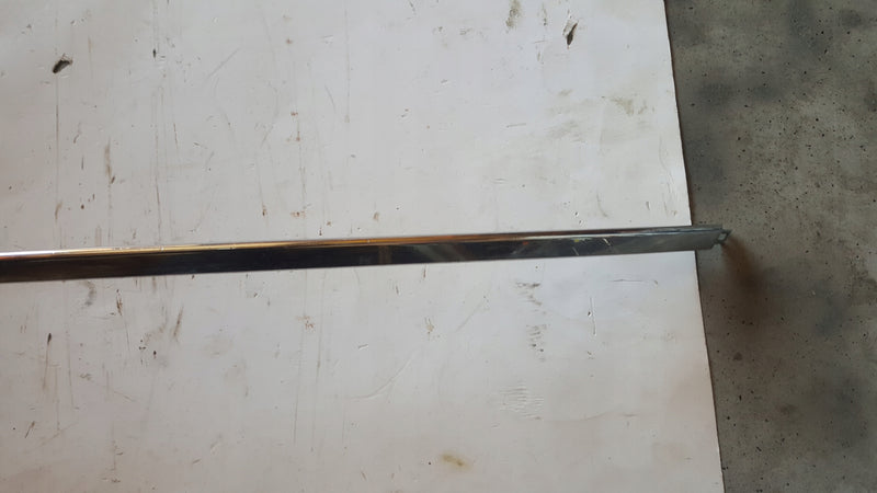 Środkowa listwa zderzaka przedniego VW PASSAT B8 3G0853245 DEMONTAŻ