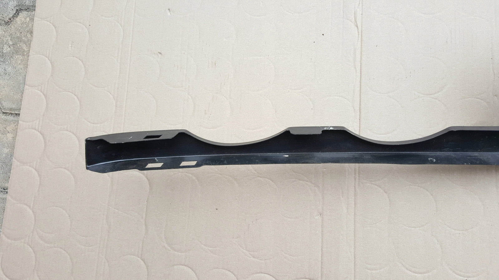 Nosek BMW e34 na szeroką maskę