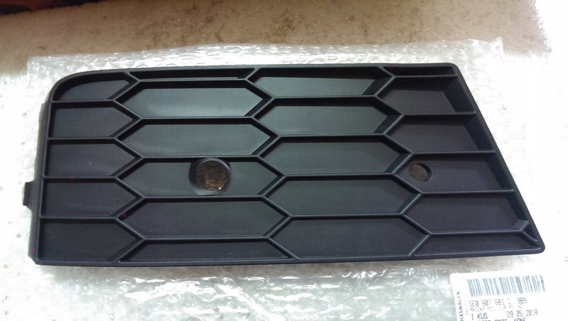 Kratka zderzaka LE przód SKODA OCTAVIA 5E0807681C