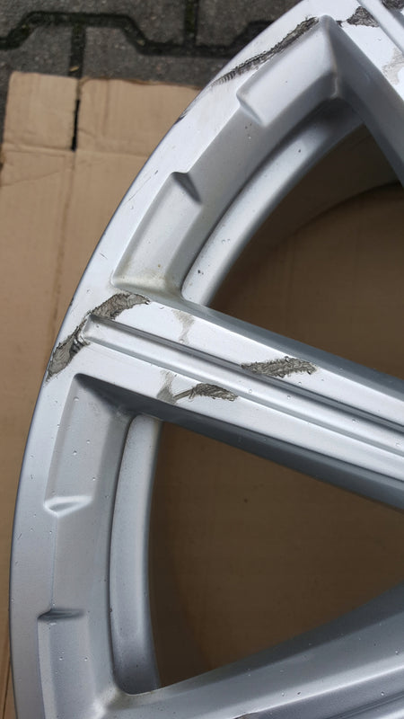 AUDI Q7 SQ7 4M0 FELGA ALUMINIOWA 9J x 20 ET 33 5x112 OE 4M0601025AD