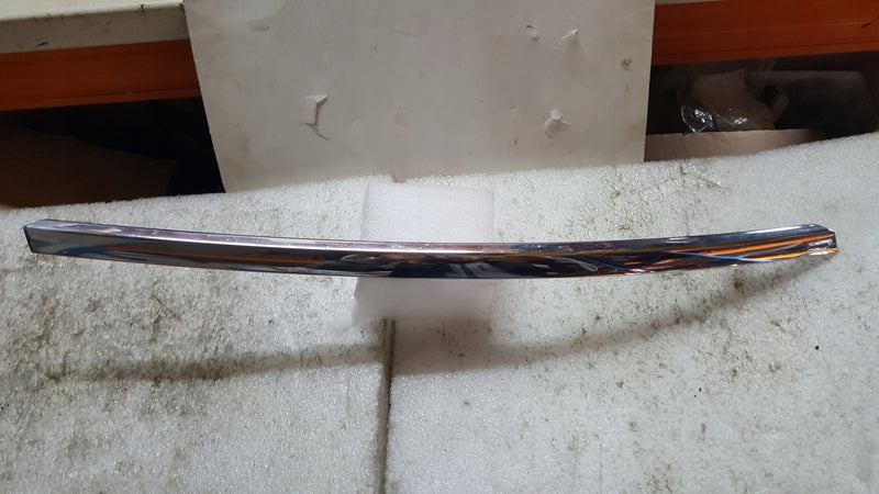 AUDI A6 C6 - LISTWA ZDERZAKA PRAWY PRZÓD 4F0853066