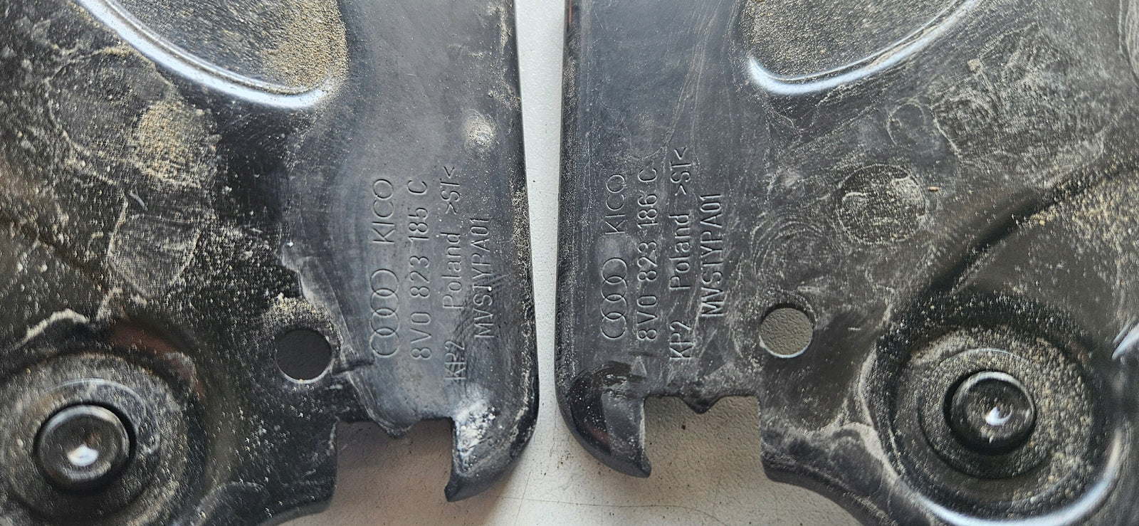 Le + pr rygiel + hak maski AUDI A3 sedan 8V0823185C 8V0823186C 8V0823480A