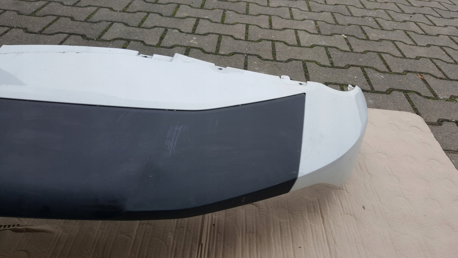 AUDI Q4 E-TRON SPOILER ZDERZAKA PRZÓD 89A807061A