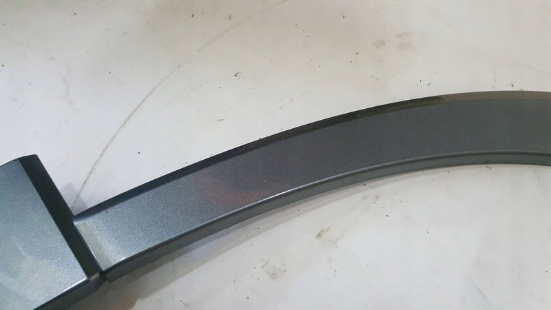 Listwa błotnika prawy przód SEAT ATECA 575854820H demontaż