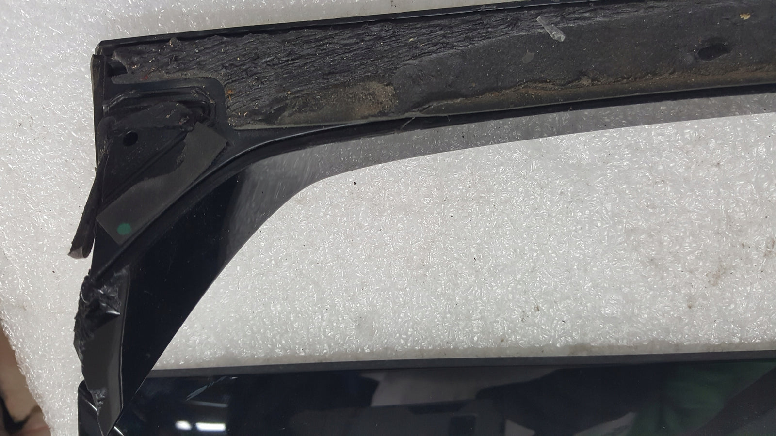 Listwy klapy bagażnika lewa + prawa strona SKODA KAROQ 57A827931 57A827932