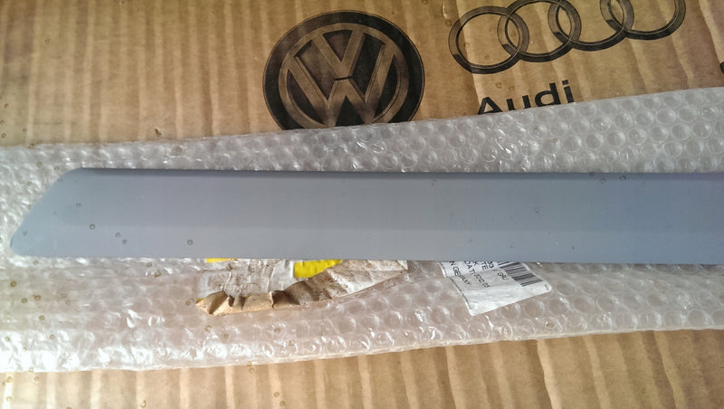 Listwa drzwi lewy tył AUDI A3 8P4853963A NOWA