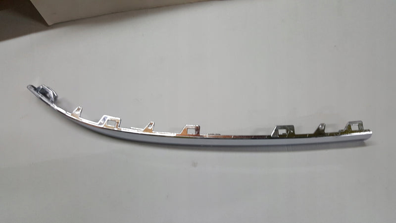 Listwa chrom zderzaka przedniego lewa strona VW TOUAREG 7P6853253 demontaż